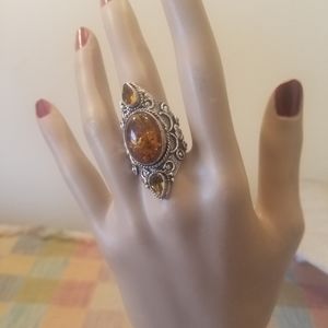 EXQUISITE RING NWOT